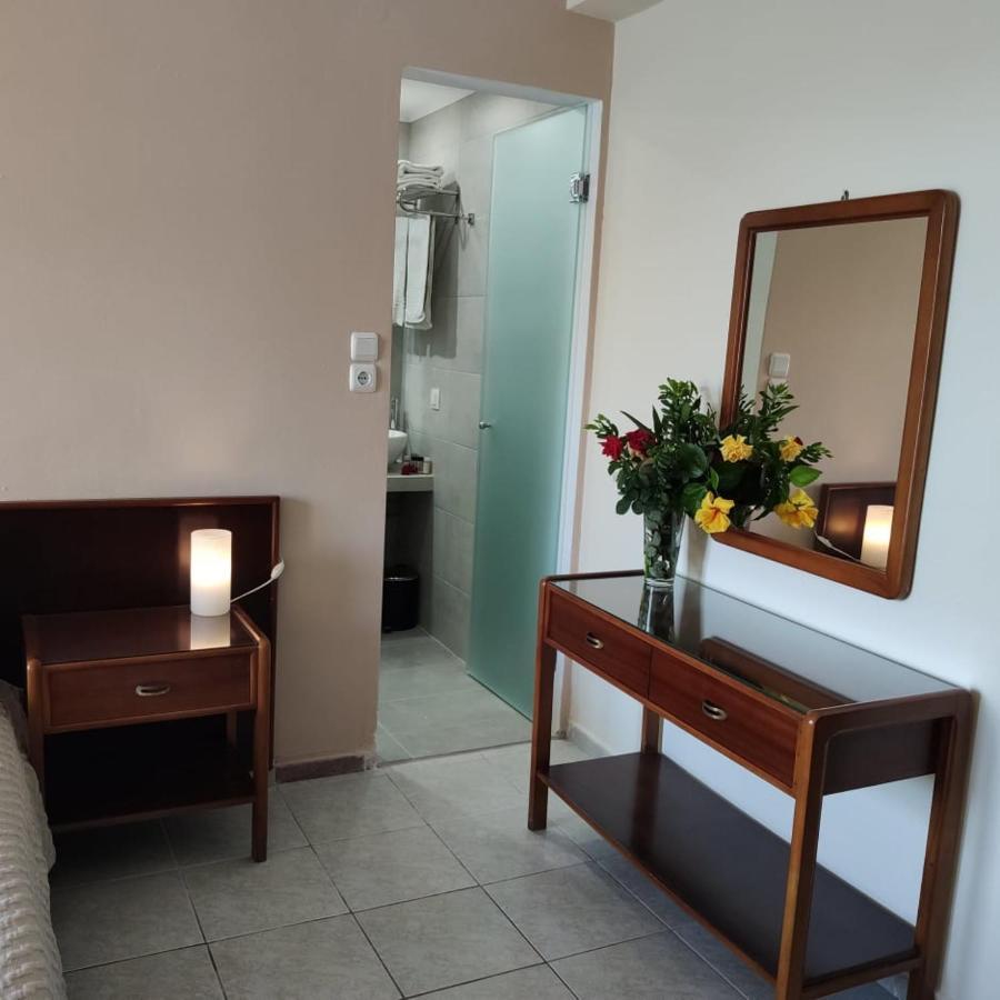 איה אפימיה Ballas Apartments מראה חיצוני תמונה