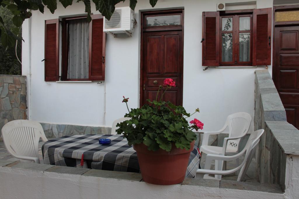 איה אפימיה Ballas Apartments חדר תמונה